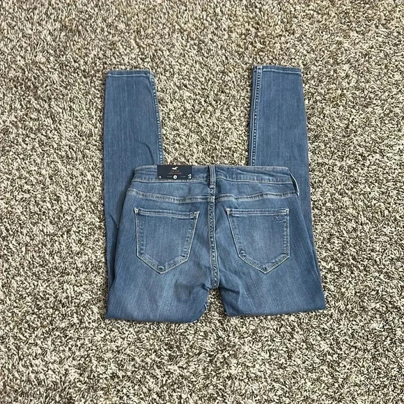 Hollister Women’s Jeans - Picture 4 of 6